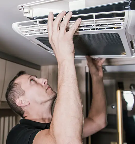  Professional Licensed And Insured Cleaners in Alvin, TX